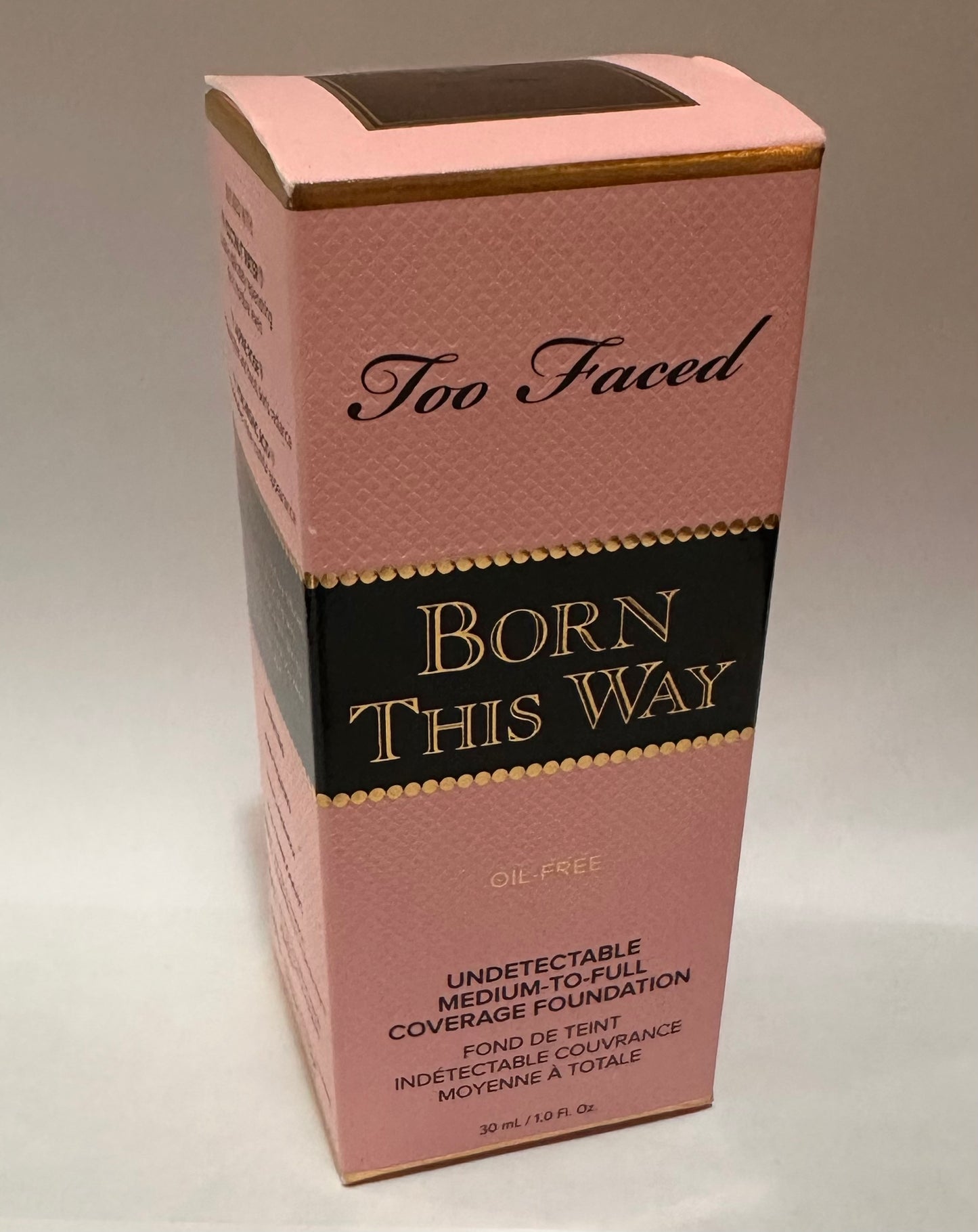 Born This Way Too Faced Oil Free Undetectable Medium-to Full Coverage Foundation