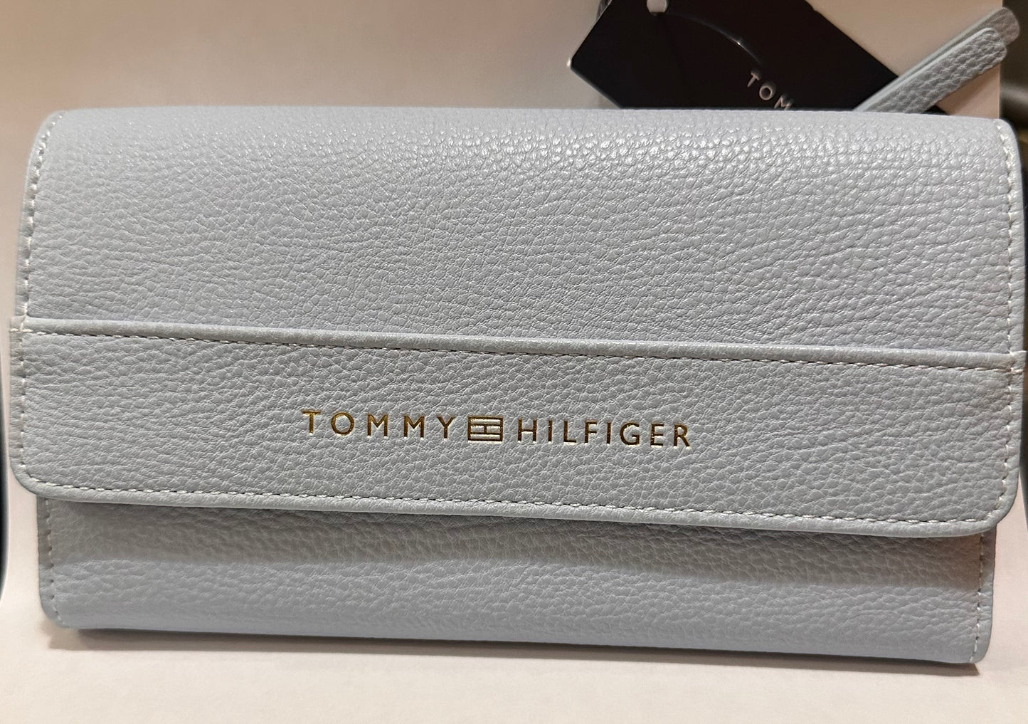 Wallet Women Tommy Hilfiger NWT