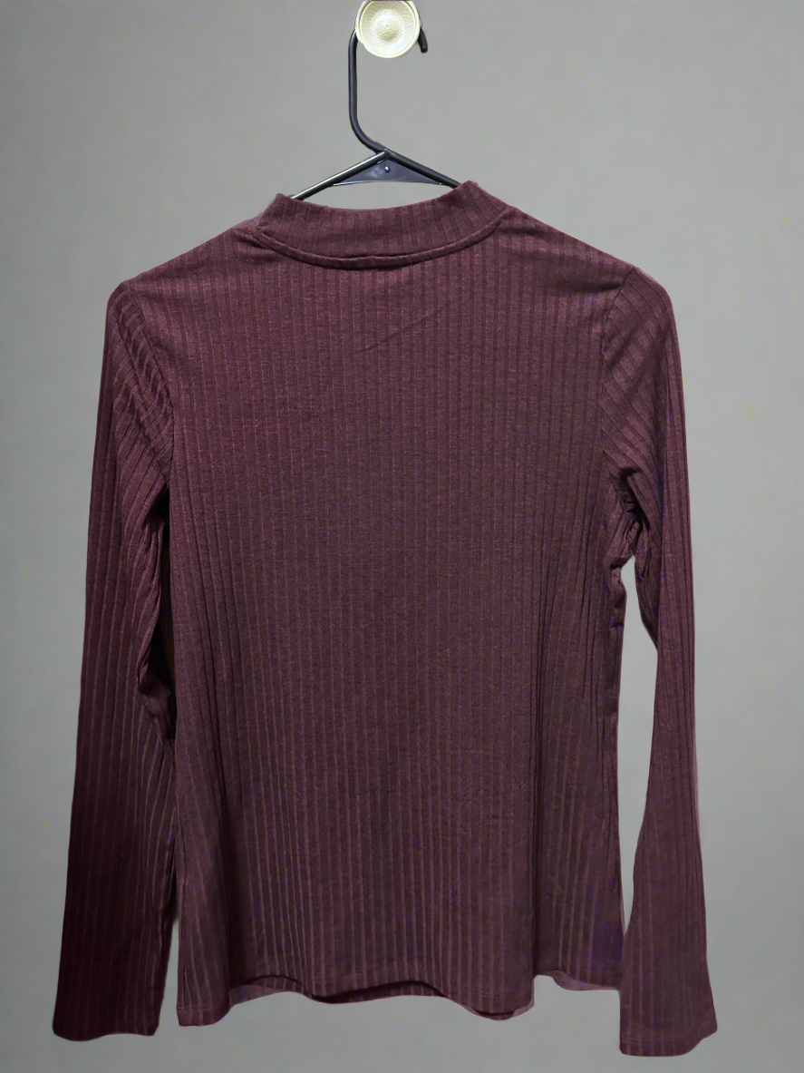 Tops Women Long Sleeves RICKI’S Small NWT